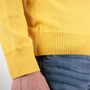 Thin plain v-neck sweater