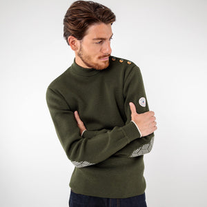 Plain sailor sweater with fancy elbow patches