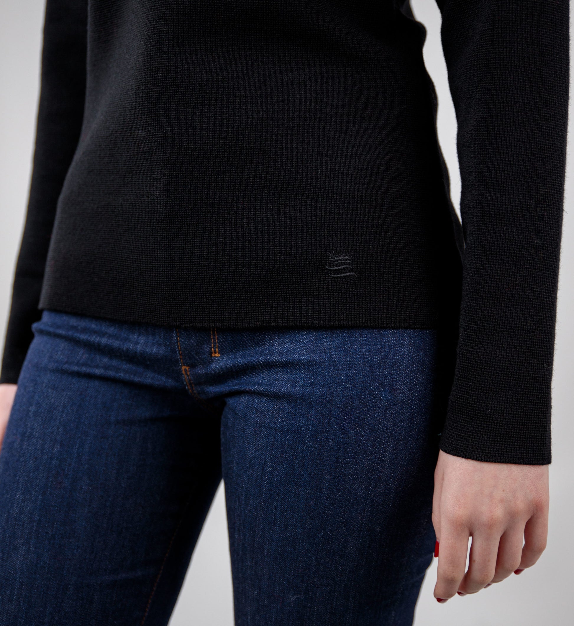 Classic v-neck sweater 100% merino