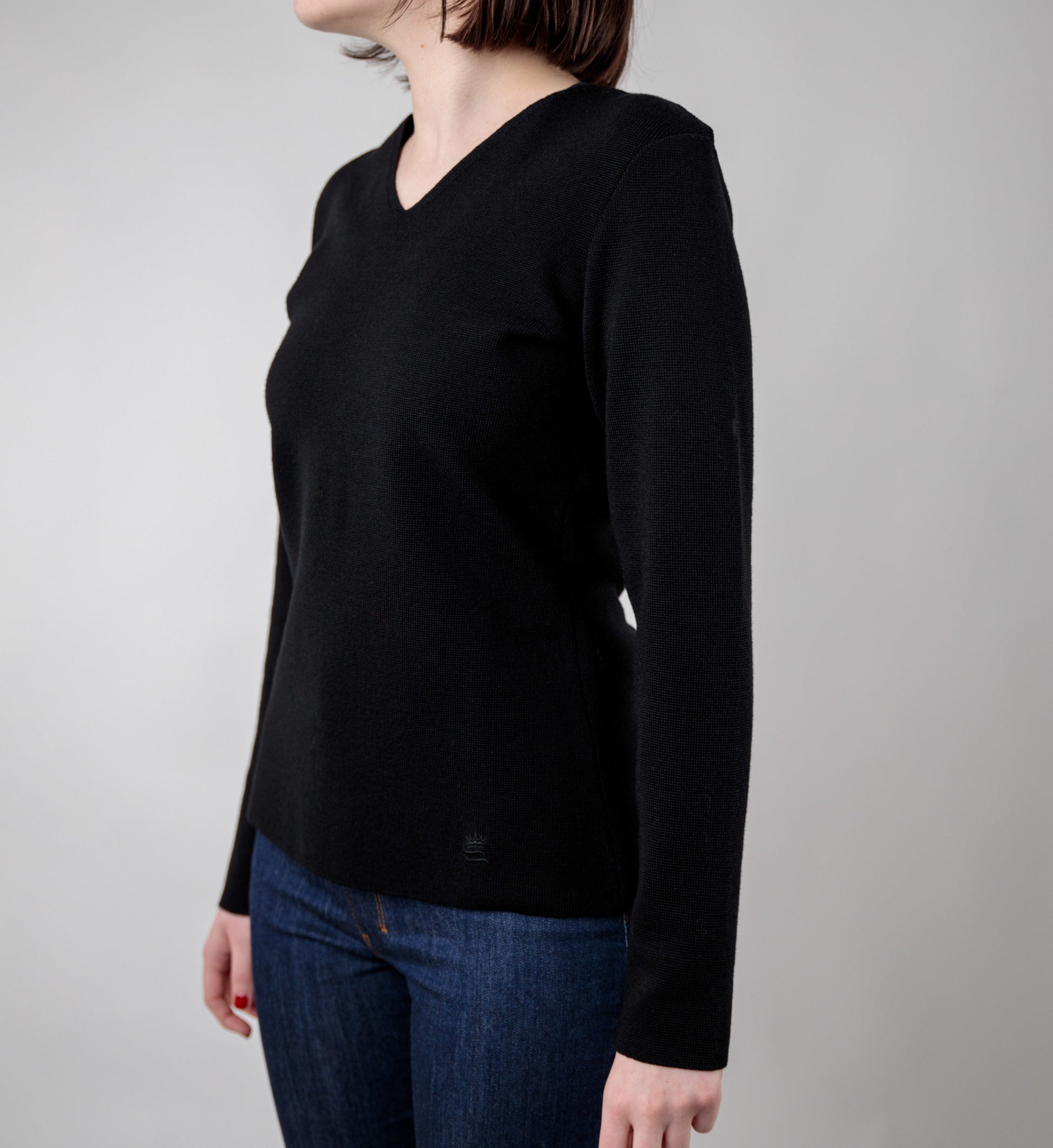 Classic v-neck sweater 100% merino