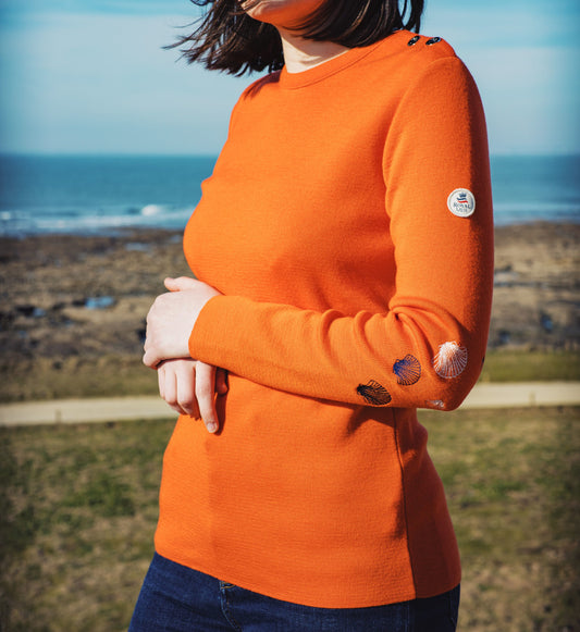 Plain sailor sweater with shell elbow patches